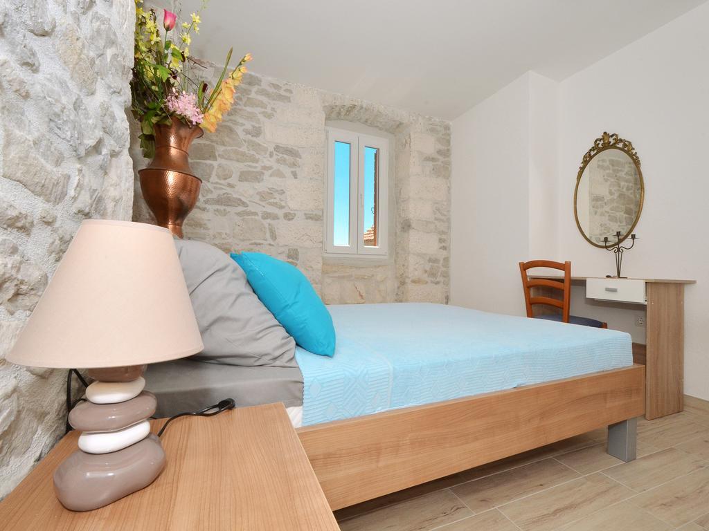 Apartment Petrovic Trogir Extérieur photo